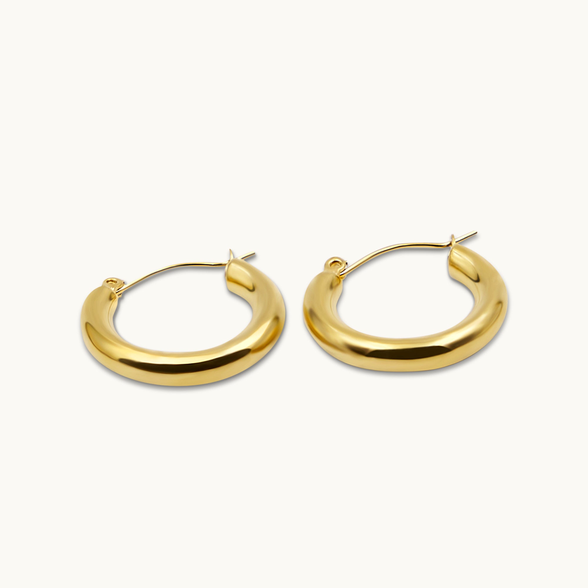 BOLD LARGE HOOPS IN GOLD 23mm