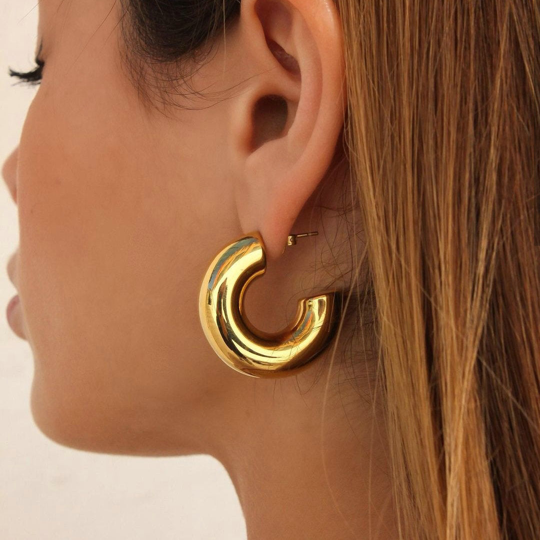 CHUBBY HOOP EARRINGS